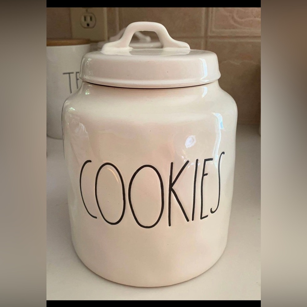 Rae Dunn Cookie Jar